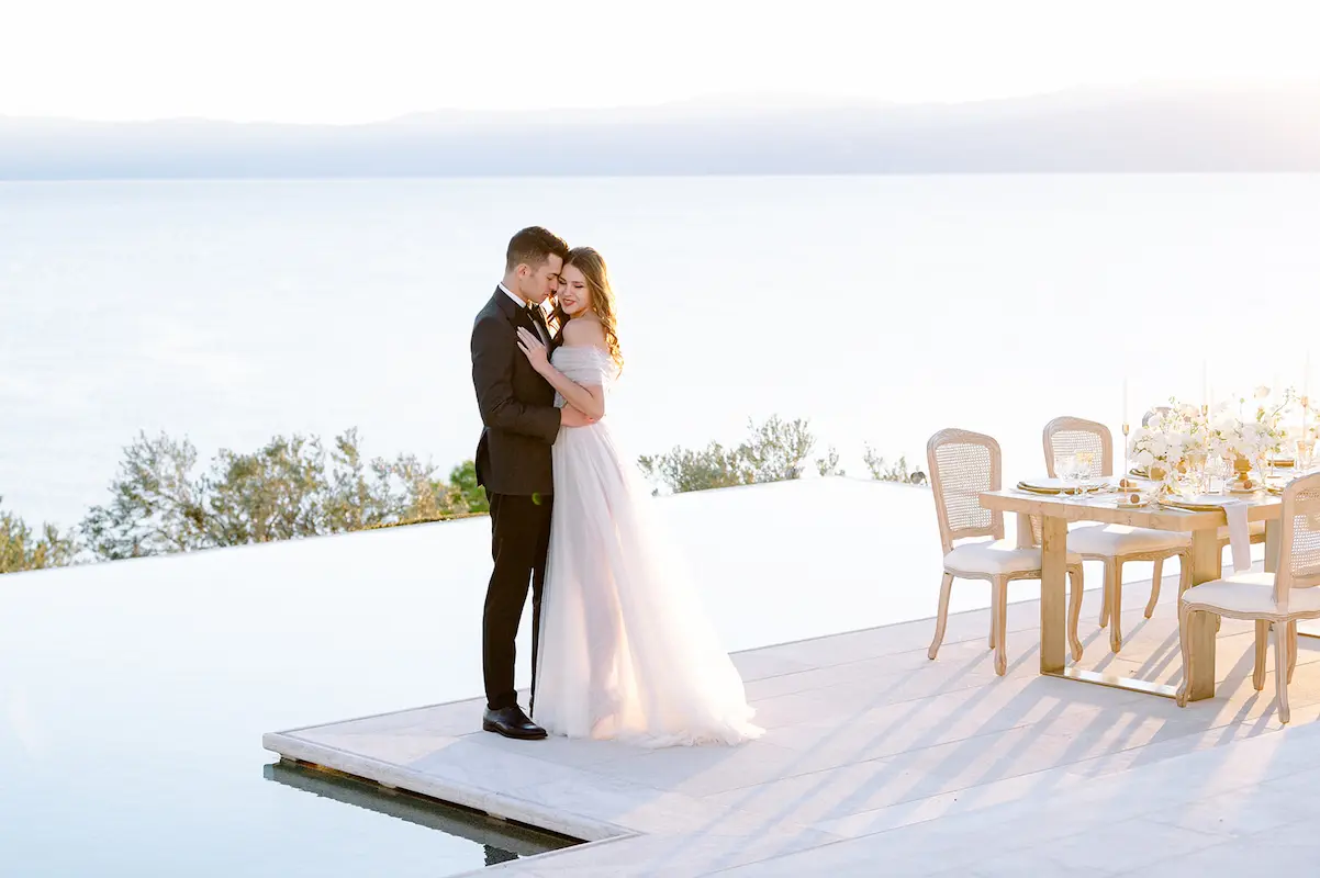 luxury wedding in Greece
